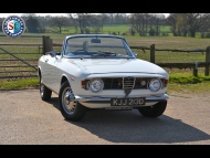 Alfa Romeo Giulia GTC 1966 photograph