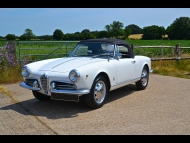 Alfa Romeo Giulietta Spider photograph