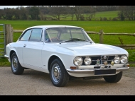 Alfa Romeo 1750 GTV Mk1 (One owner) photograph