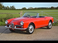 Alfa Romeo Giulia Spider photograph