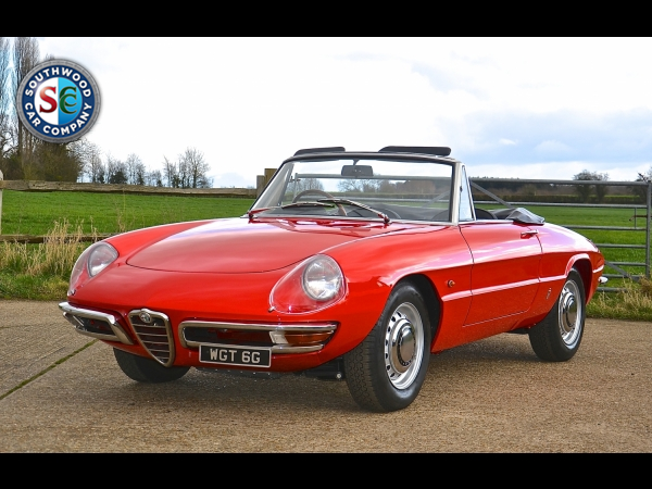 Main photograph for Alfa Romeo 1750 Spider Veloce