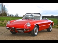 Alfa Romeo 1750 Spider Veloce photograph