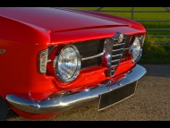 Alfa Romeo Giulia 1300GT Junior photograph