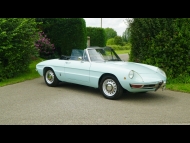 Alfa Romeo 1750 Veloce Spider RHD photograph